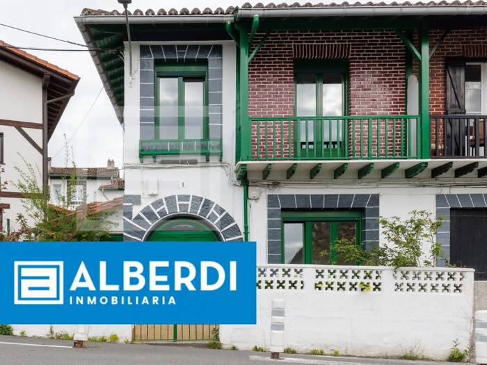 Alberdi inmobiliaria: San Martin auzoan etxebizitza atxikia