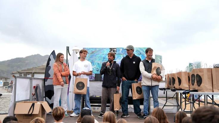Nahia Calderon eta Oxel Oregi nagusitu dira Ibon Imazen Oroimenezko surf txapelketan
