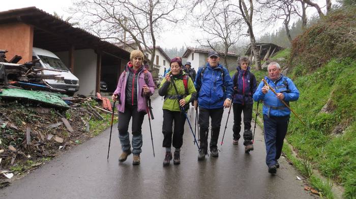 Inda-Mendik asteburuko irteera egingo du apirilaren amaieran