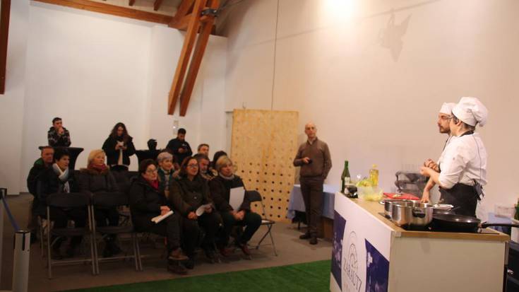 Irudietan: Babarrunak, odolkia eta sagarra; Merkatutik Zuretzat!-en saioan