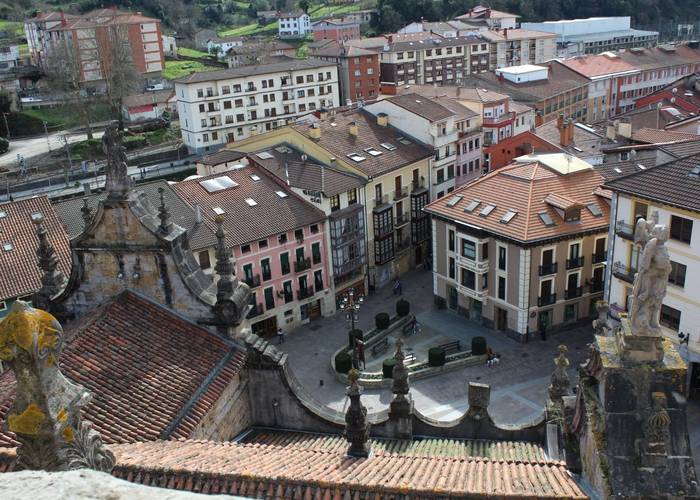 Balmasedara irteera antolatu du Udaberrik