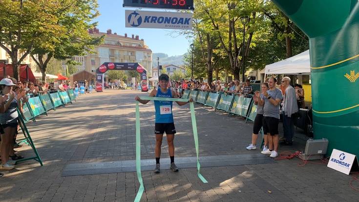 Ibai Angulok XIV. Zumaia Flysch Trail lasterketako proba laburra irabazi du