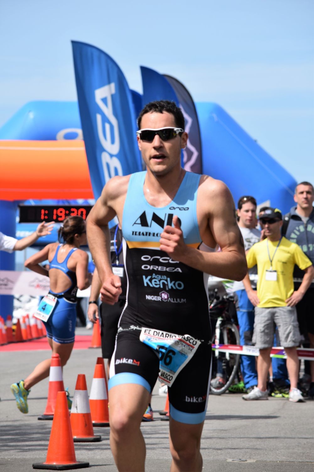Iñaki Loinaz hirugarren Bermeoko triatloian