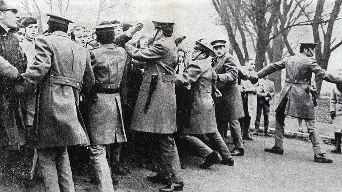 Errepresioaren izenean