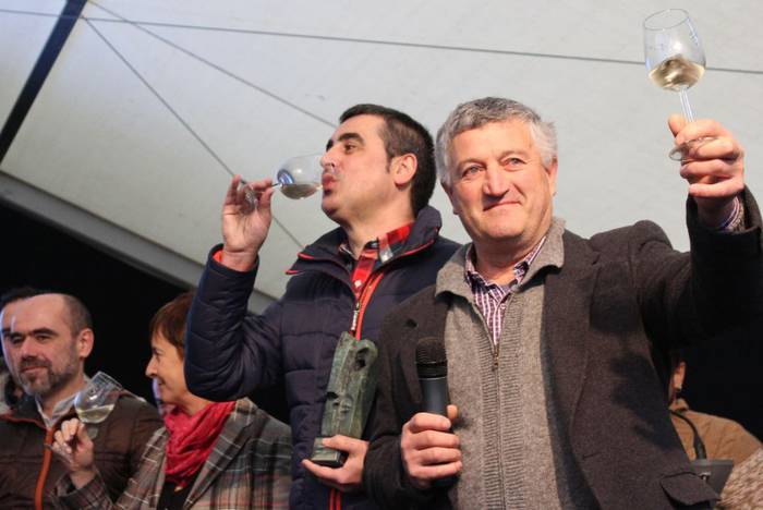 "Bizi-bizia eta usain ederrekoa" da aurtengo txakolina