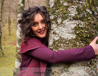 Gau Beltzarekin lotutako ipuin kontaketa izango da bihar arratsaldean Aian