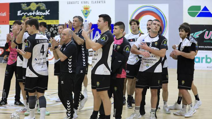 Amenabar Zarautzek Las Palmasen jokatuko du Zilarrezko Mailarako igoera