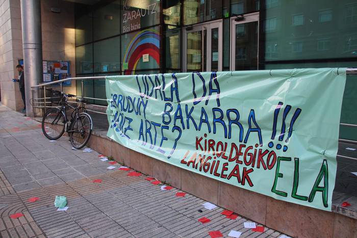 Zarauzko kiroldegiko langileek hiru egunetako lanuztea egingo dute