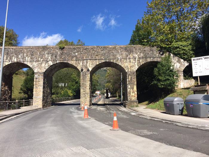 Basarte industrialdeko zoladura konpontzen ari da Azkoitiko Udala