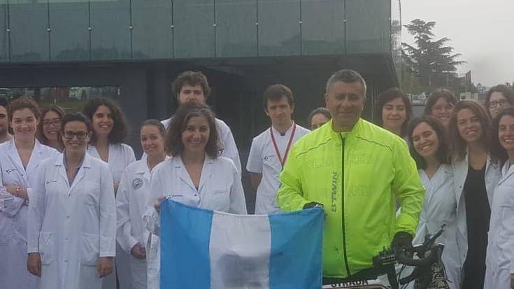 Donostiatik Bartzelonara bizikletaz, gaixotasun arraroen alde