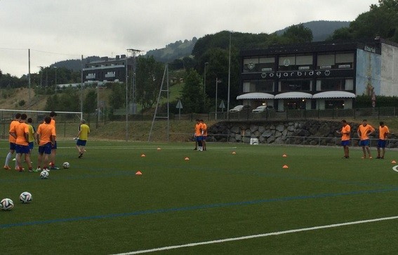 Hirugarren mailako taldea hasi da entrenamendu saioekin