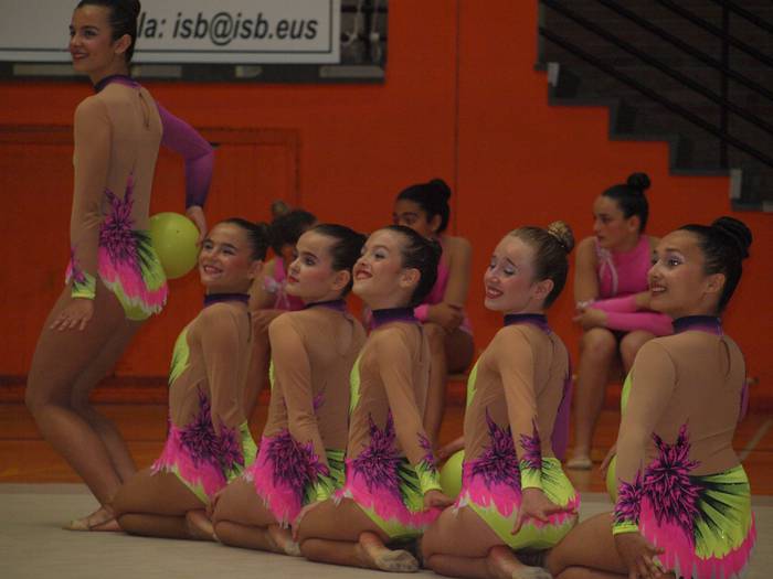 Loretoki gimnastika erritmikoko kideek ikasturte bukaerako jaialdia egingo dute bihar