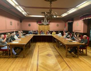 "2025eko udal aurrekontuetan zuhurrak izan behar dugu"