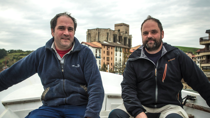 Andoni eta Juan Ramon Larrañaga: "Mila gauza gerta daitezke itsasoan, eta guri, zorionez, ez zaigu ezer larririk gertatu"