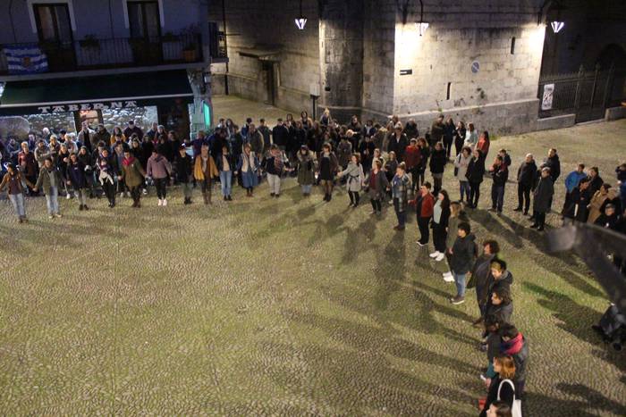 Herriko kaleak morez janzteko deia egin du Bargaztak talde feministak