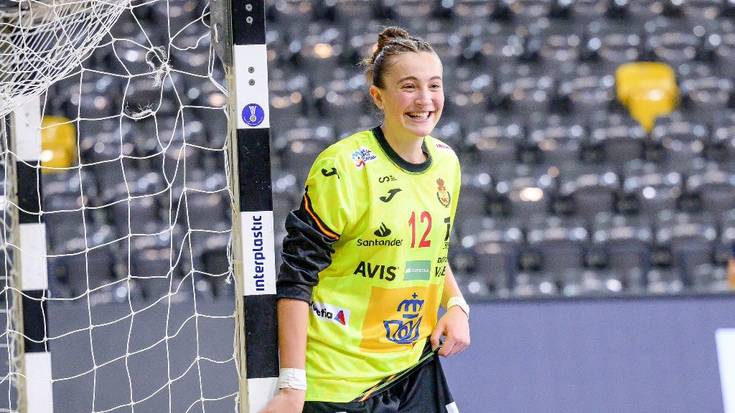 Munduko eskubaloi txapelketa jokatzeko lehen zerrendan da Andrea Saez atezain zumaiarra