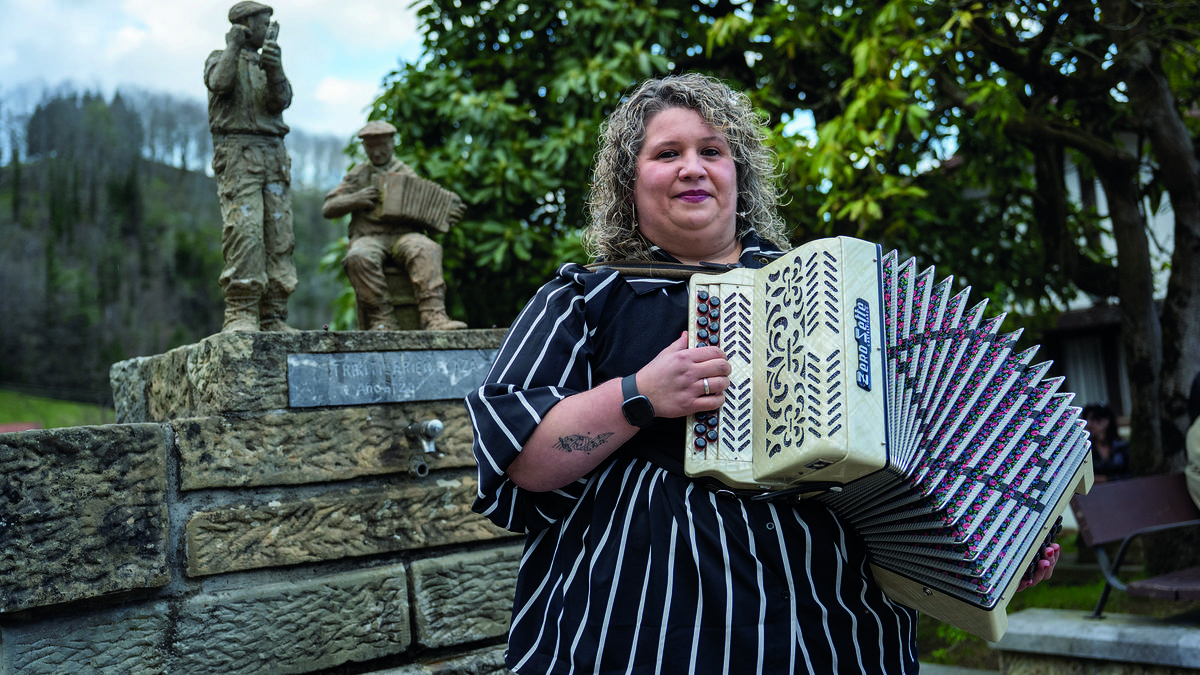 Lau musikarik jarriko dute festa igande honetan Aristerrazun