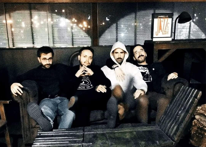 Tenue eta Lokuria taldeak ariko dira zuzenean Hiruputzun