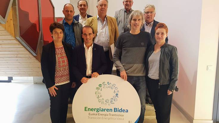 Energia berriztagarrien erabilera sustatzeko Udalak erakutsitako konpromisoa aitortu du Energiaren Euskal Erakundeak