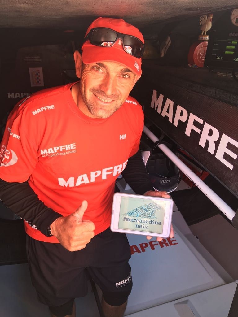 Xabi Fernandezen babesa jaso du Marea Urdinak Volvo Ocean Race-tik