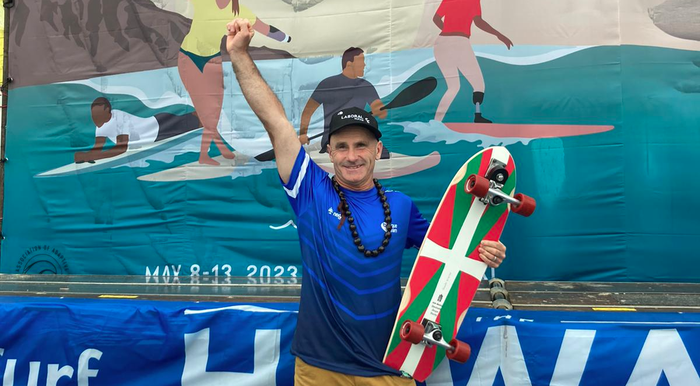 Gallok munduko zirkuituko lehenengo proba irabazi du Hawaiin