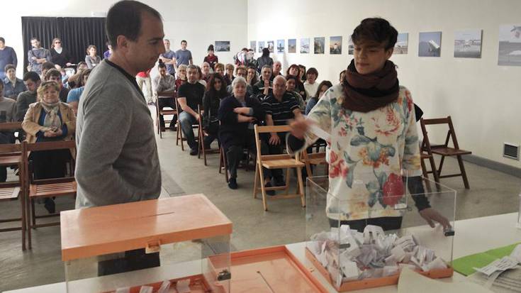 Ardantzabide eta Odietako hamabi etxebizitza babestuak zozkatu dira gaur eguerdian