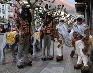 Bihar amaituko da inauterietako mozorro lehiaketetan izena emateko epea