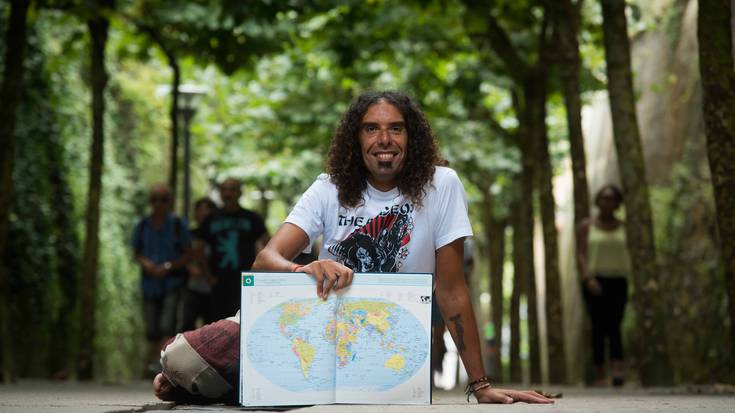 Joselu Oiarzabal 'Ielu': “Bidaiatzeari esker bizitzaren beste ikuspuntu bat dut”