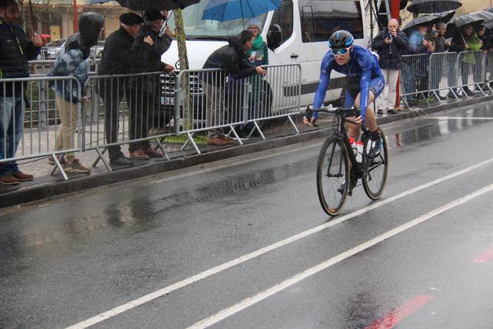 Lan txukuna egin dute Jira-Birakoek Euskaldun Txapelketako lehen proban