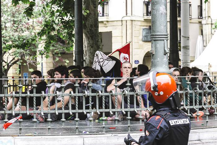 Aske utzi dute gaur goizean erraustegiaren aurkako kanpaldian atxilotu duten azpeitiarra
