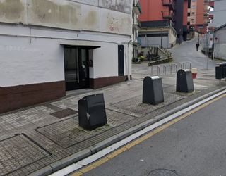 Pelotari kaleko zabor edukiontziak kendu, eta aparkalekuak sortuko ditu udalak