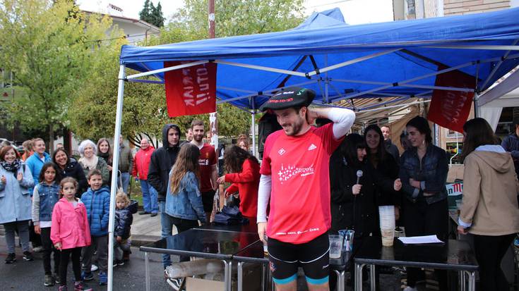 Umorez beteta egin dute Korrikañaren lehen edizioa Arroa behean