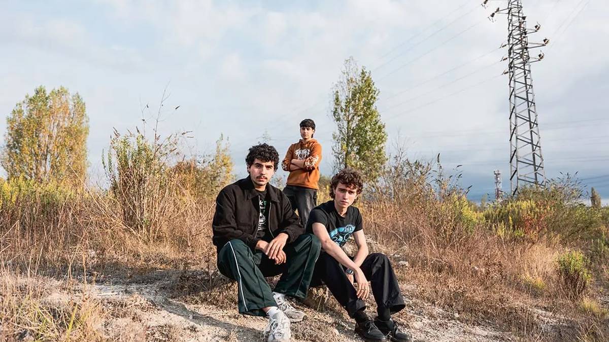 Salgai daude Hiruputzuren urteurren bazkarirako sarrerak