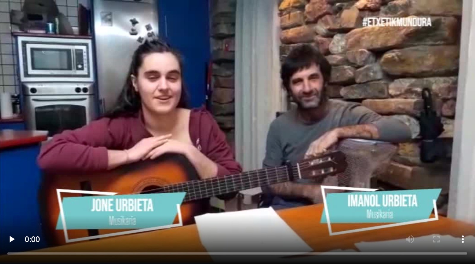Jone eta Imanol Urbietaren emanaldia gaur, #EtxetikMundura egitasmoan