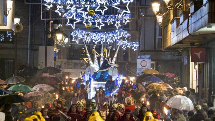 Errege Magoen Kabalgatako argazkiak