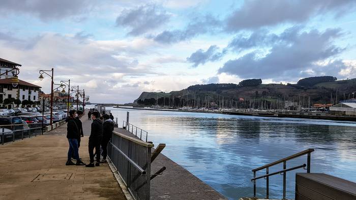 Zumaia ere eremu gorrian sartu da