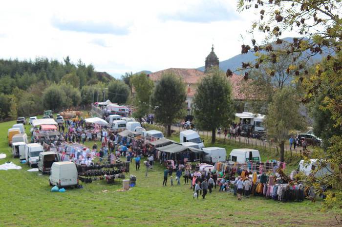 Bigarren urtez, ez dute mendi ganadu feriarik egingo Elosuan