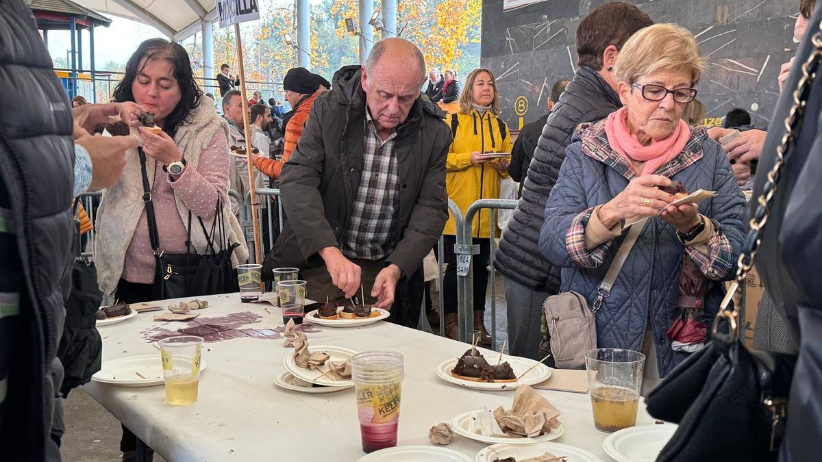 Beasaingo 40. Odolki Dastatze Lehiaketan bigarren eta hirugarren izan dira Txarri Txiki eta Kepa Loidi harategiak