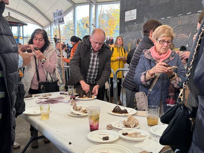 Beasaingo 40. Odolki Dastatze Lehiaketan bigarren eta hirugarren izan dira Txarri Txiki eta Kepa Loidi harategiak