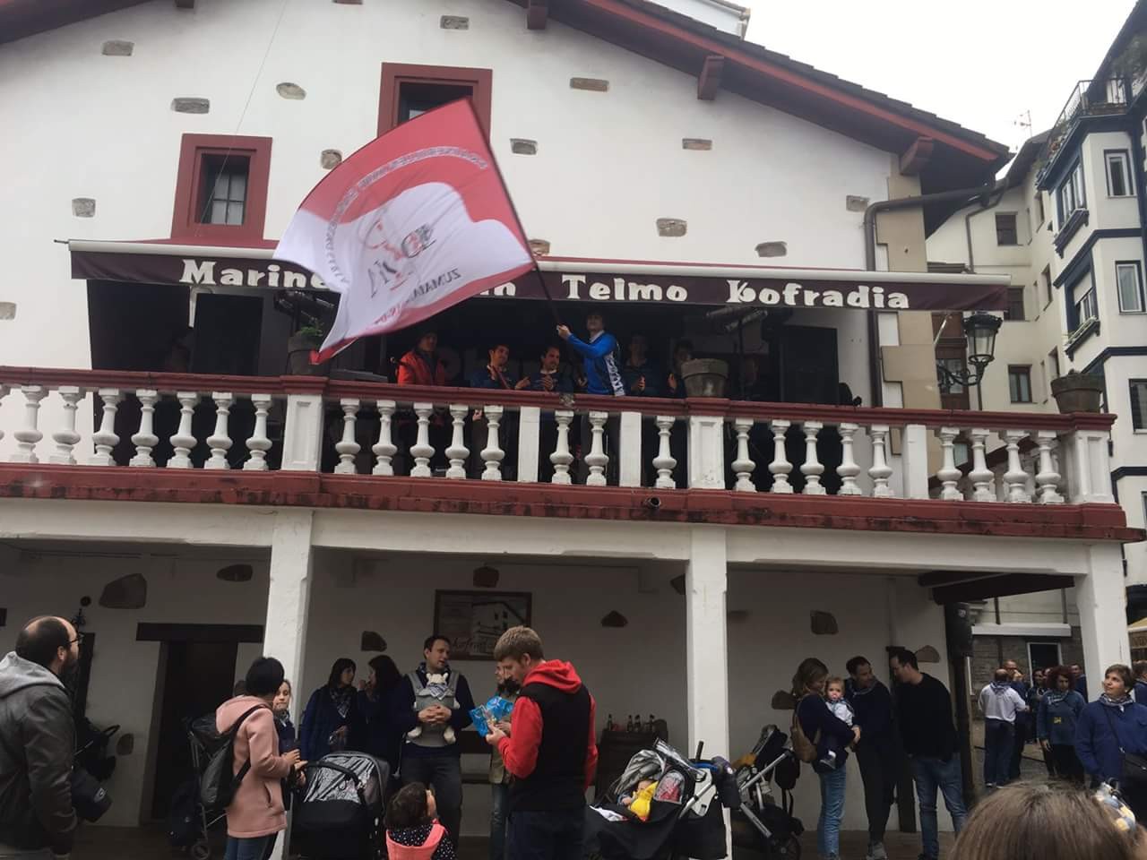San Juanek eta Zarautzek irabazi dituzte trainerillen estropadak