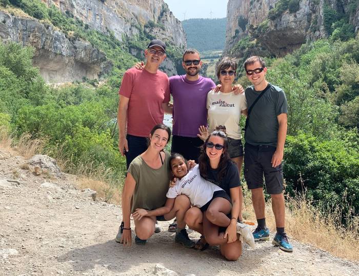Saharautz elkartea eta Itziar Garate, ekaineko aldizkarian