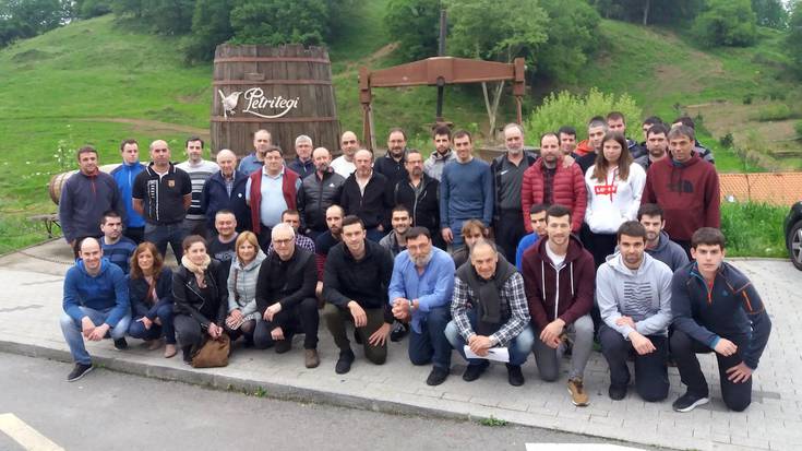 Zumaiako pilotariek Herriarteko txapelketan hartuko dute parte