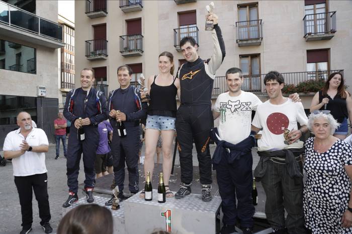 Iokin Agirre eta Arantzazu Araneta azpeitiarrek irabazi dute Eskoriatzako I. Rallysprinta