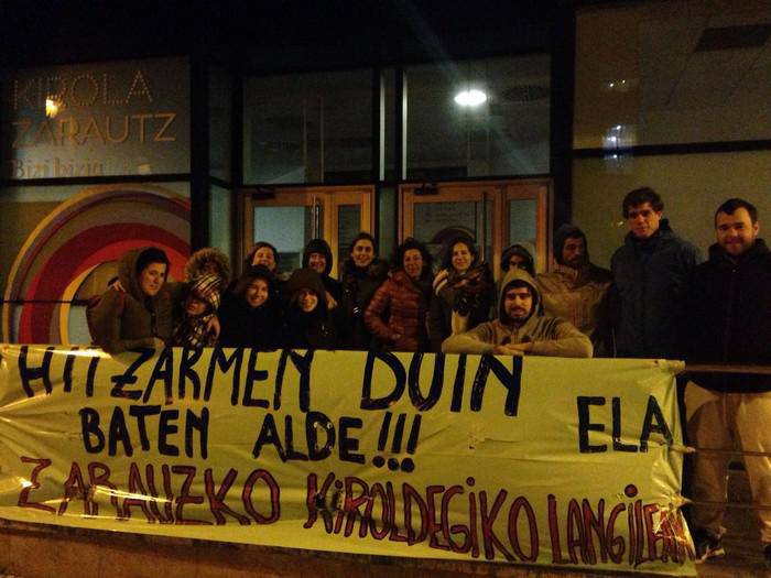 Hasi dute greba Zarauzko kiroldegiko langileek