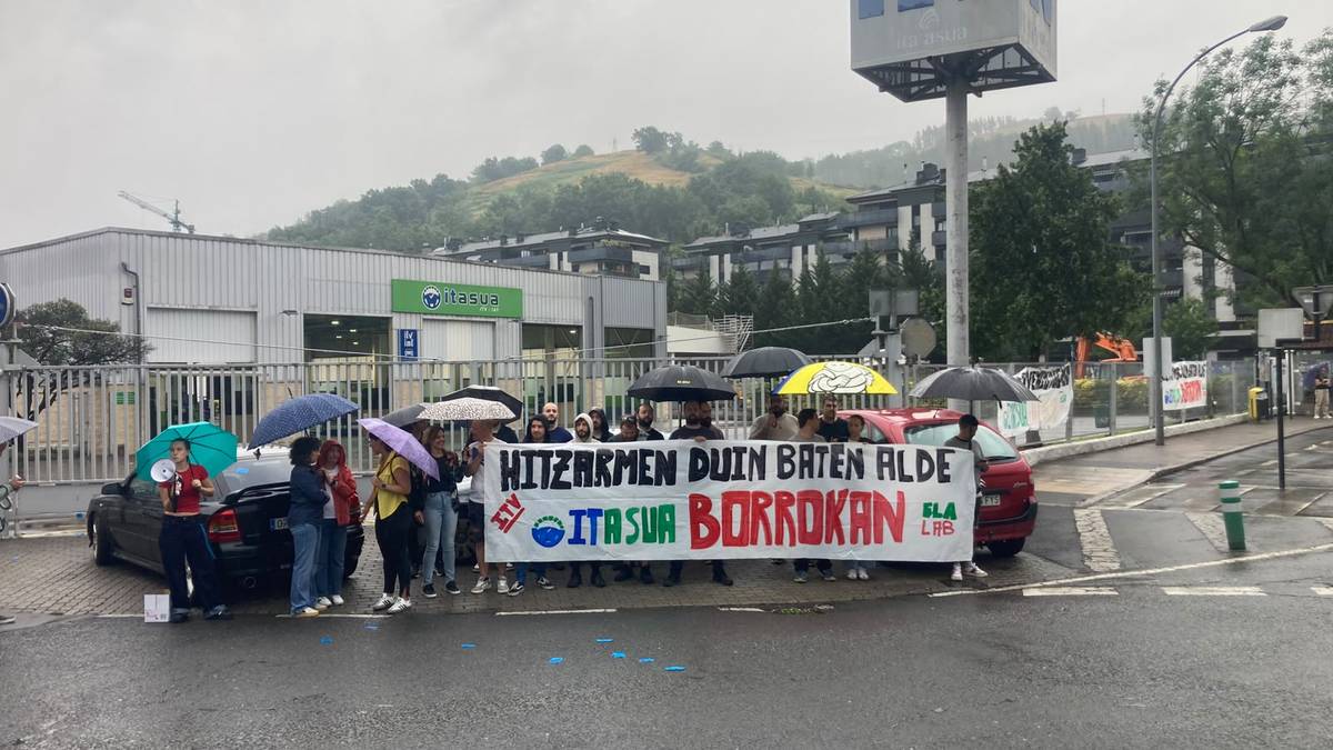 Zarauzko IAT lantegiko beharginek lehen greba eguna dute gaur
