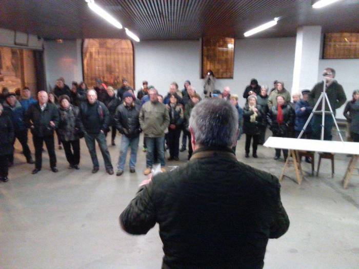Getariako udal langileek EH Bilduren mitineko oholtza muntatu izana salatu du Getariako EAJk