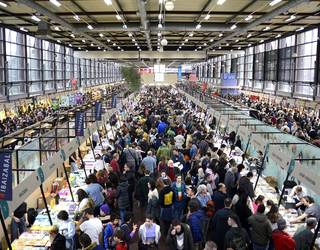 Biharkoa da Durangoko Azokara joateko antolatu duten autobuserako izena emateko azken eguna