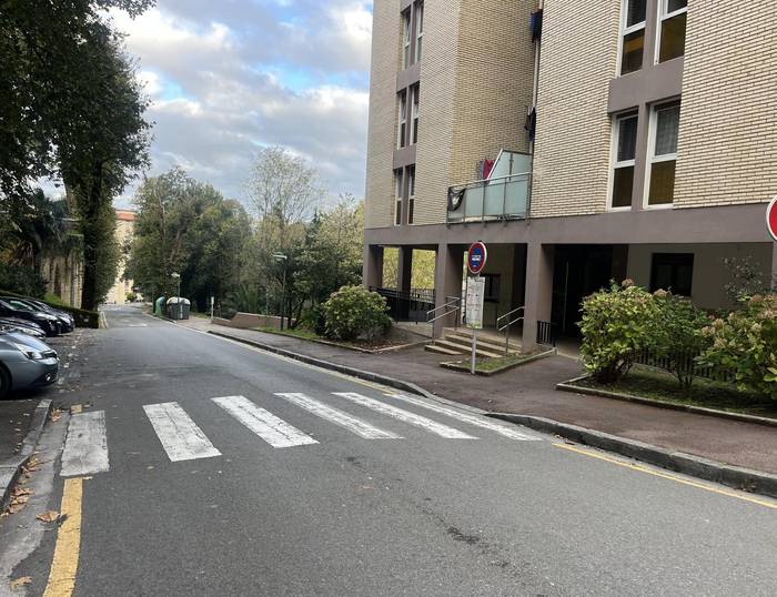 Barandiaran kaleko asfaltatze lanek eragina izango dute etzi trafikoan