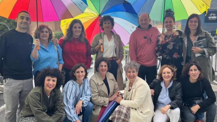 Herriko saltokietan aterkiak jarri ditu Bertanek