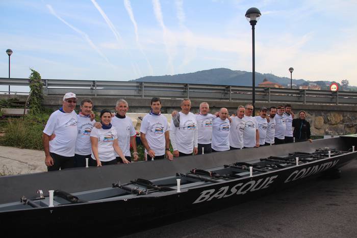 Eskualdeko hainbat arraunlarik Ternuan espedizioa egingo dute 